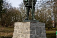 Bismark-Denkmal-Am-Markt-Stadt-Norden-10.2.2024-35