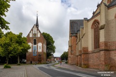 Glockenturm-und-Ludgeri-Kirche-Am-Markt-Stadt-Norden-10.7.2024-10