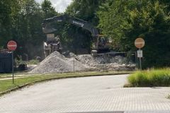 Abriss-Hausmeister-Bungalow-Schulzentrum-Wildbahn-Norden-August-2022