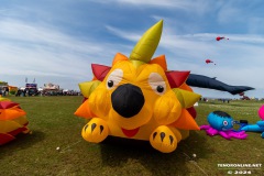 Drachenfest-Drachenwiese-Norddeich-Stadt-Norden-9.5.2024-25