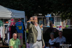 Eröffnung-Straßenkunstfestival-Heiko-Schmelzle-und-Herr-Konrad-in-Norden-am-24.8.2019-15