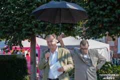 Eröffnung-Straßenkunstfestival-Heiko-Schmelzle-und-Herr-Konrad-in-Norden-am-24.8.2019-2