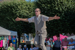 Eröffnung-Straßenkunstfestival-Heiko-Schmelzle-und-Herr-Konrad-in-Norden-am-24.8.2019-20