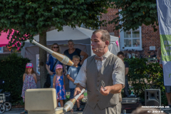 Eröffnung-Straßenkunstfestival-Heiko-Schmelzle-und-Herr-Konrad-in-Norden-am-24.8.2019-28