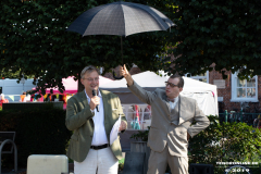 Eröffnung-Straßenkunstfestival-Heiko-Schmelzle-und-Herr-Konrad-in-Norden-am-24.8.2019-3
