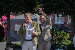 Eröffnung-Straßenkunstfestival-Heiko-Schmelzle-und-Herr-Konrad-in-Norden-am-24.8.2019-7