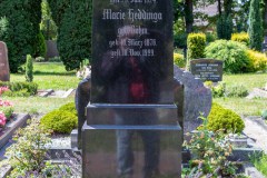 Theodor-Heddinga-Marie-Heddinga-Grabstein-Grab-Parkfriedhof-Stadt-Norden-6.8.2022-5