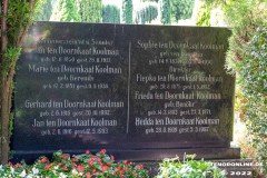 ten-Doornkaat-Koolman-Grabstein-Grab-Parkfriedhof-Stadt-Norden-6.8.2022-66