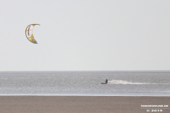 Kitesurfer-Norddeich-Strand-27.7.2019-15