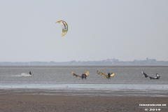 Kitesurfer-Norddeich-Strand-27.7.2019-6