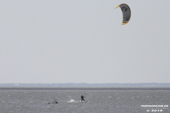 Kitesurfer-Norddeich-Strand-27.7.2019-9