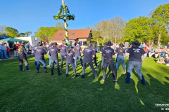 Maibaum-Sportplatz-Hage-30.4.2025-75