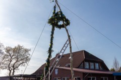 Maibaumfeier-Maibaumaufstellen-Hage-Sportplatz-30.4.2023-12