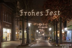 Langzeitbelichtung-Weihnachtsbeleuchtung-Frohes-Fest-Neuer-Weg-Stadt-Norden-25.11.2019-1