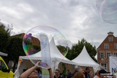 Sommerfest-mit-Strassenkunstfestival-Stadt-Norden-26.8.2023-98