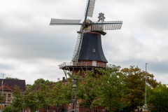 Blick-auf-Deichmuehle-Popke-Fegter-Platz-Stadt-Norden-5.6.2023-42