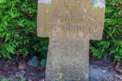 Grabstein-Soldatenfriedhof-Parkfriedhof-Stadt-Norden-6.8.2022-14