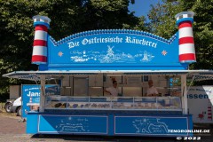 Die-Ostfriesische-Raeucherei-Janssen-Fisch-Sommermarkt-Marktplatz-Norden-August-12.8.2022-22