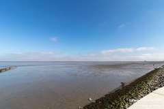 Strand-Norddeich-das-Deck-Wasserkante-Stand-Norden-Ostfriesland-Weitwinkel-10.6.2023-12