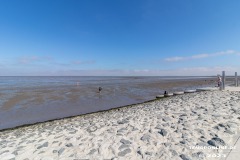 Strand-Norddeich-das-Deck-Wasserkante-Stand-Norden-Ostfriesland-Weitwinkel-10.6.2023-28
