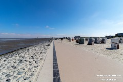 Strand-Norddeich-das-Deck-Wasserkante-Stand-Norden-Ostfriesland-Weitwinkel-10.6.2023-33
