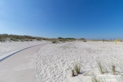 Strand-Norddeich-das-Deck-Wasserkante-Stand-Norden-Ostfriesland-Weitwinkel-10.6.2023-46
