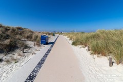 Strand-Norddeich-das-Deck-Wasserkante-Stand-Norden-Ostfriesland-Weitwinkel-10.6.2023-55