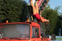 Straßenkunstfestival-Norden-2019-Duo-Charisma-Torfmarkt-Norden-24.8.2019-15