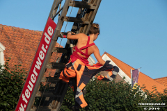 Straßenkunstfestival-Norden-2019-Duo-Charisma-Torfmarkt-Norden-24.8.2019-19