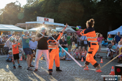 Straßenkunstfestival-Norden-2019-Duo-Charisma-Torfmarkt-Norden-24.8.2019-25