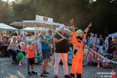 Straßenkunstfestival-Norden-2019-Duo-Charisma-Torfmarkt-Norden-24.8.2019-27