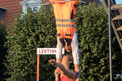 Straßenkunstfestival-Norden-2019-Duo-Charisma-Torfmarkt-Norden-24.8.2019-31