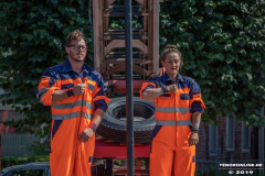 Straßenkunstfestival-Norden-2019-Duo-Charisma-Torfmarkt-Norden-24.8.2019-7