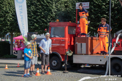 Straßenkunstfestival-Norden-2019-Duo-Charisma-Torfmarkt-Norden-24.8.2019-8
