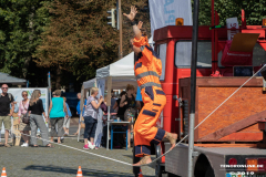 Straßenkunstfestival-Norden-2019-Duo-Charisma-Torfmarkt-Norden-24.8.2019-9