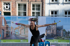 Straßenkunstfestival-Norden-2019-Duo-Diagonal-Torfmarkt-Norden-24.8.2019-16