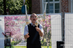 Straßenkunstfestival-Norden-2019-Herr-Konrad-Torfmarkt-Stadtwerke-Schauplatz-l-25.8.2019-25