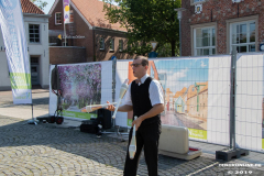 Straßenkunstfestival-Norden-2019-Herr-Konrad-Torfmarkt-Stadtwerke-Schauplatz-l-25.8.2019-4