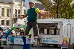 Monsieur-Chapeau-Strassenkunstfestival-Sommerfest-Norden-27.8.2022-30