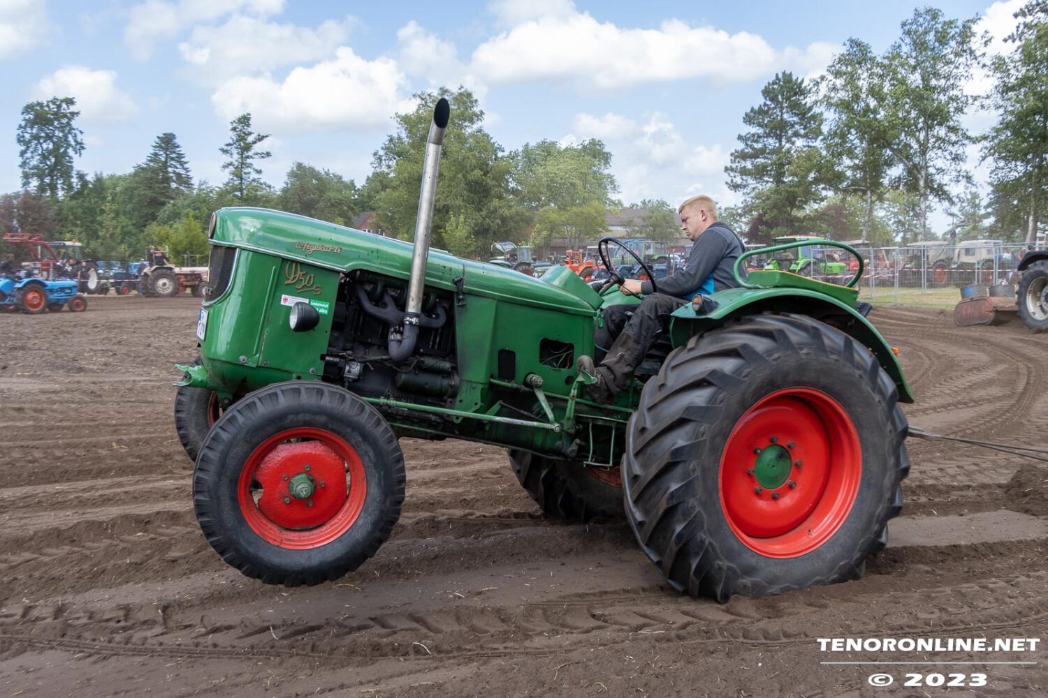 Impressionen vom Treckertreffen Berumerfehn am 2.7.2023