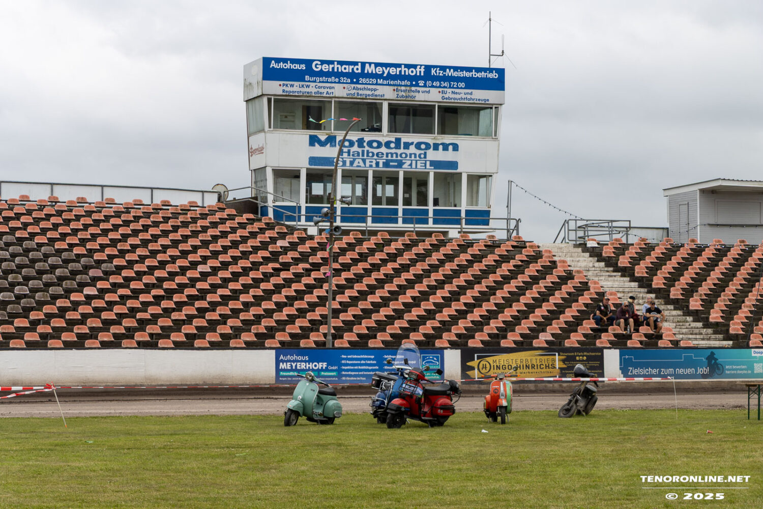 Halbemond – Impressionen vom VDT Rollertreffen im Motodrom am 28.6.2025